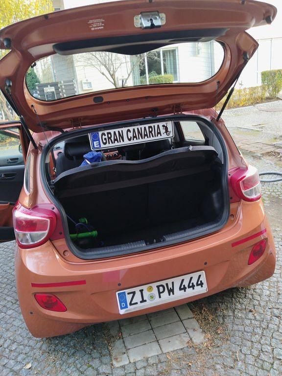 Gebraucht Hyundai i10 Edition 87 PS (63 kW) 2014 Orange Kleinwagen