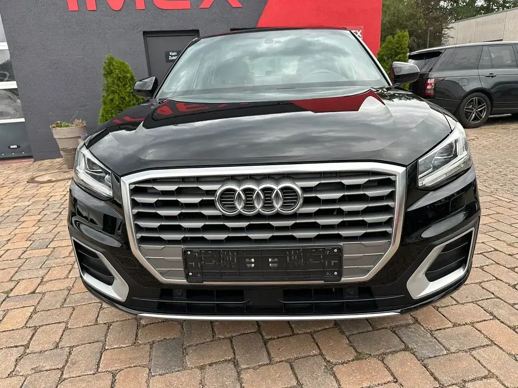 Gebraucht Audi Q2 Design 116 PS (85 kW) 2019 Schwarz SUV