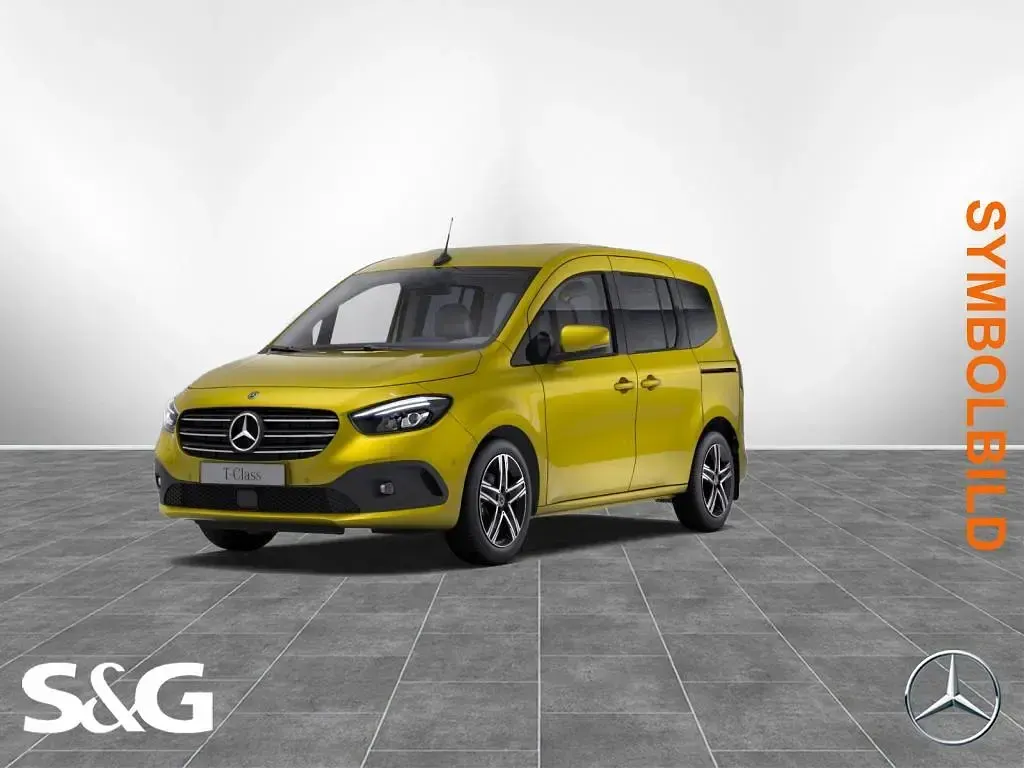 Gebraucht Mercedes T180 Progressive 131 PS (96 kW) 2025 Van / Kleinbus