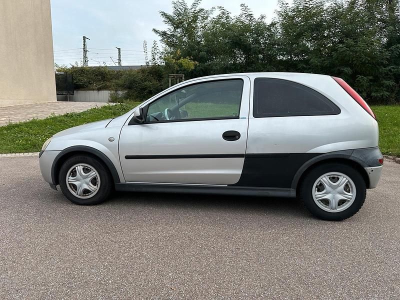Gebraucht Opel Corsa 90 PS (66 kW) 2003 Silber Kleinwagen