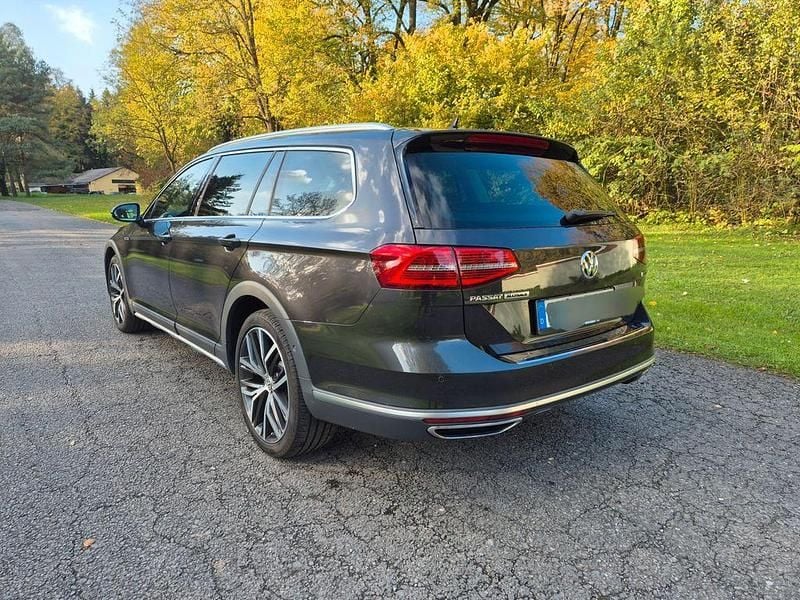 Gebraucht VW Passat Alltrack 190 PS (139 kW) 2019 Grau Kombi