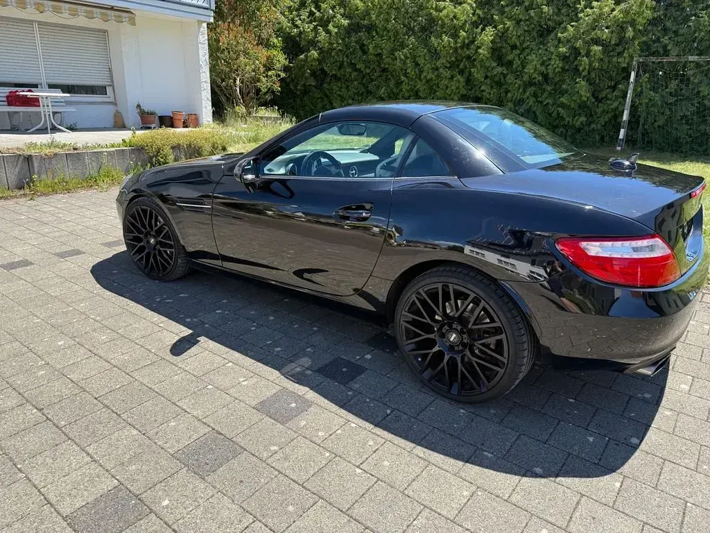 Gebraucht Mercedes SLK250 204 PS (150 kW) 2015 Schwarz Cabrio
