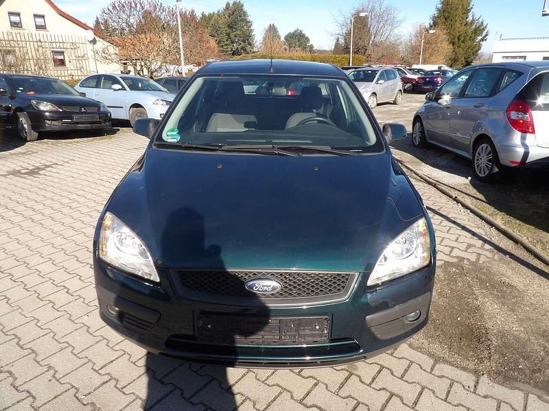 Gebraucht Ford Focus Fun X 101 PS (74 kW) 2007 Grün Kombi