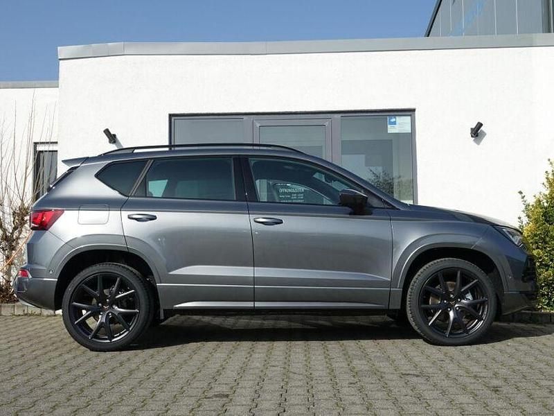 Neu Cupra Ateca 190 PS (139 kW) 2026 Grau SUV