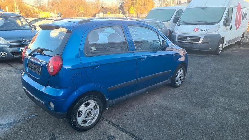 Gebraucht Chevrolet Matiz 67 PS (49 kW) 2010 Blau Kleinwagen