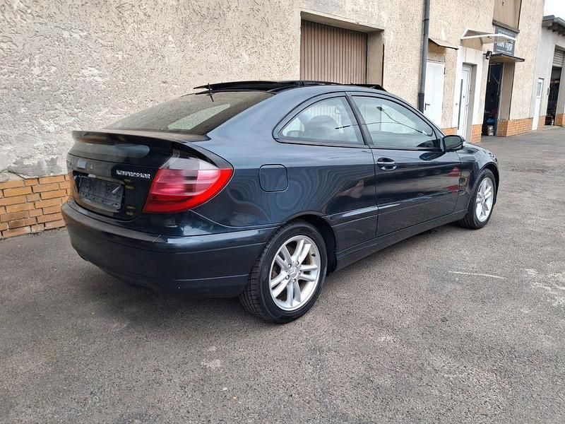 Gebraucht Mercedes CL200 163 PS (119 kW) 2003 Schwarz Coupé
