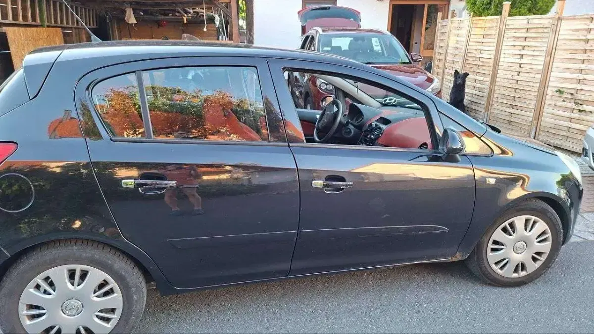 Gebraucht Opel Corsa Cosmo 90 PS (66 kW) 2007 Schwarz Kleinwagen