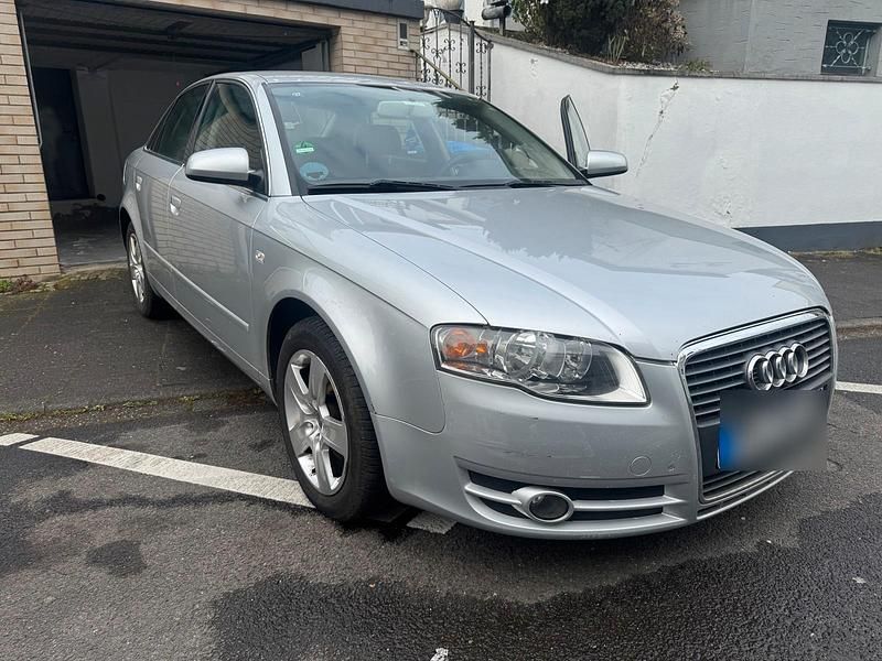 Gebraucht Audi A4 131 PS (96 kW) 2005 Silber Limousine