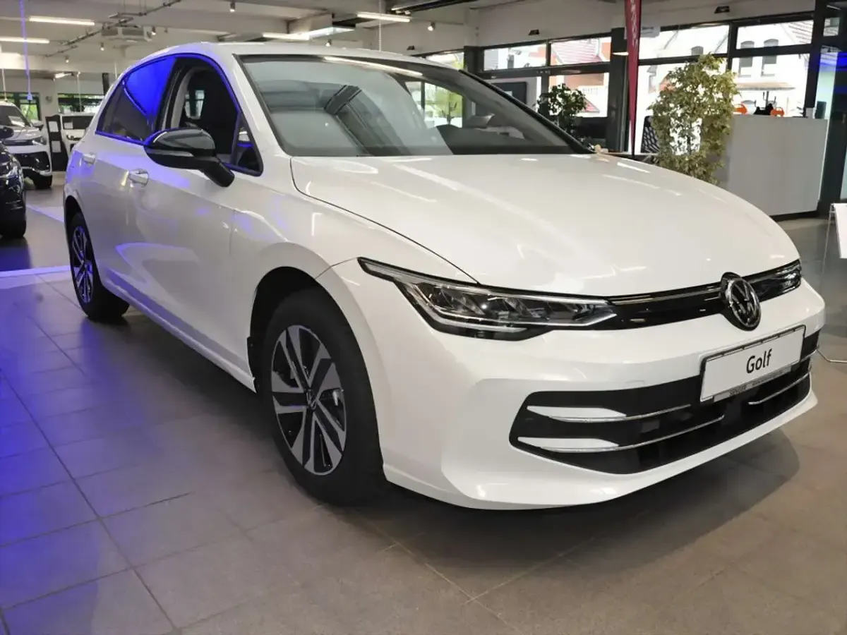 Ny VW Golf VIII 116 HK (85 kW) 2026 Hvid Sedan