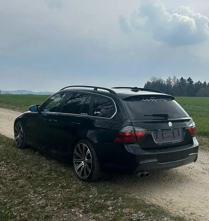 Gebraucht BMW 325 Performance 218 PS (160 kW) 2005 Schwarz Kombi