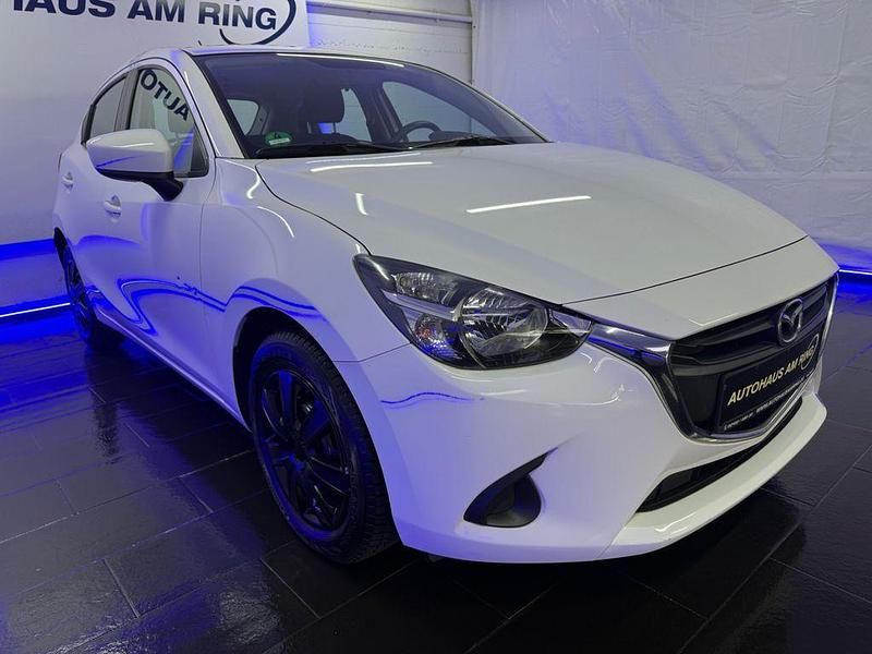 Gebraucht Mazda 2 Prime-Line 75 PS (55 kW) 2015 Weiß Limousine