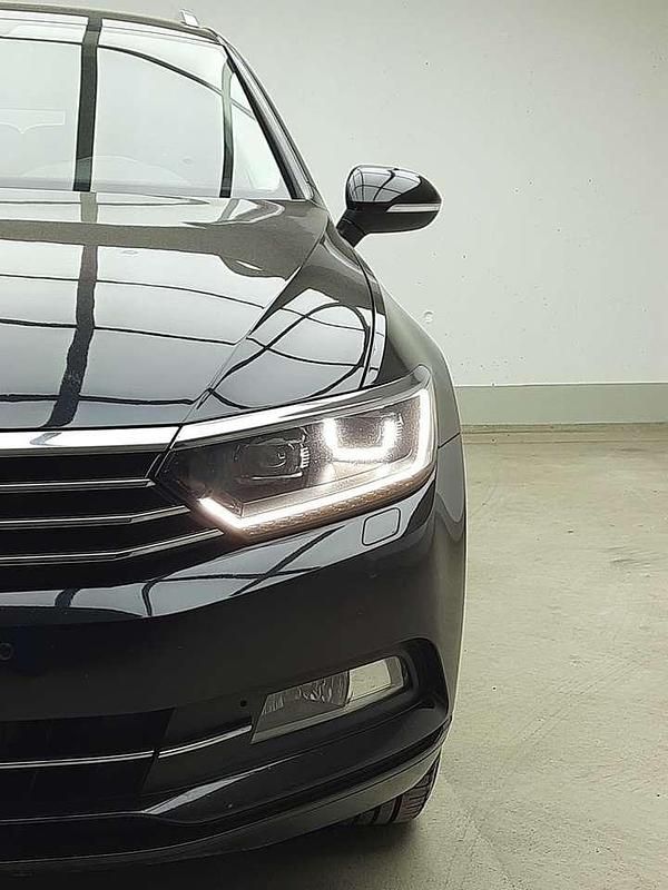 Gebraucht VW Passat Comfortline 150 PS (110 kW) 2018 Schwarz Kombi