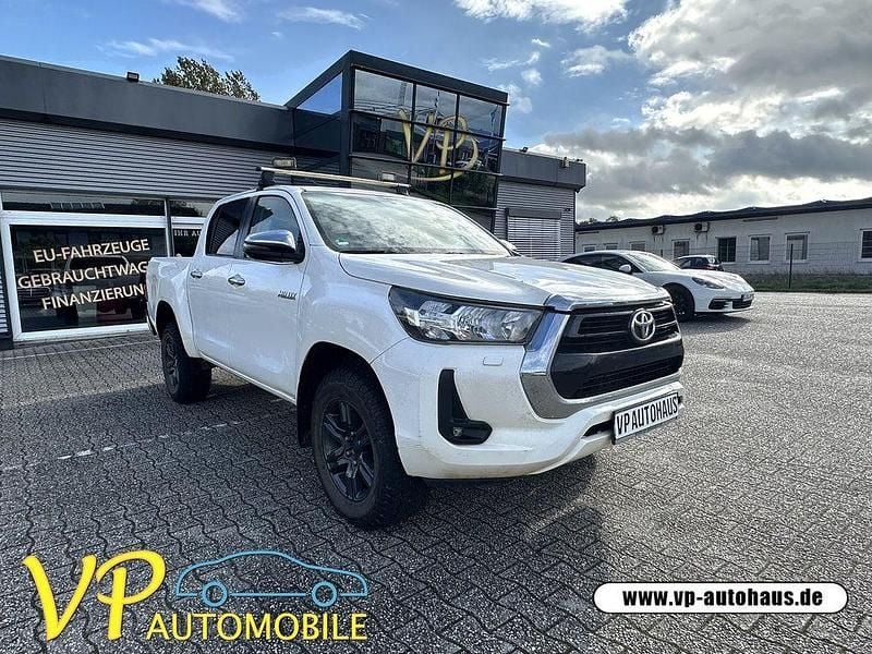 Weiß Gebraucht 2023 Toyota HiLux Comfort Abholung | 32.700 € (Guter Preis) - Bild 1/4