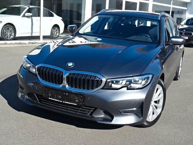 Gebraucht BMW 318 136 PS (100 kW) 2020 Grau Kombi