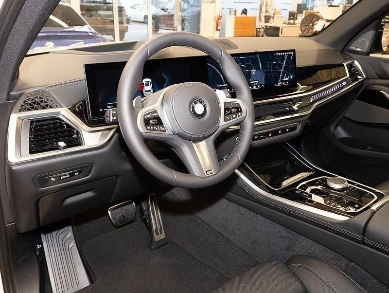 Neu BMW X5 M Sport 340 PS (250 kW) 2025 Weiß SUV