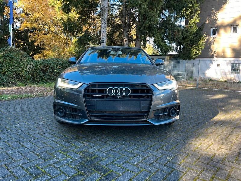 Grau Gebraucht 2018 Audi A6 Sport Limousine | 29.999 € (Guter Preis) - Bild 1/4