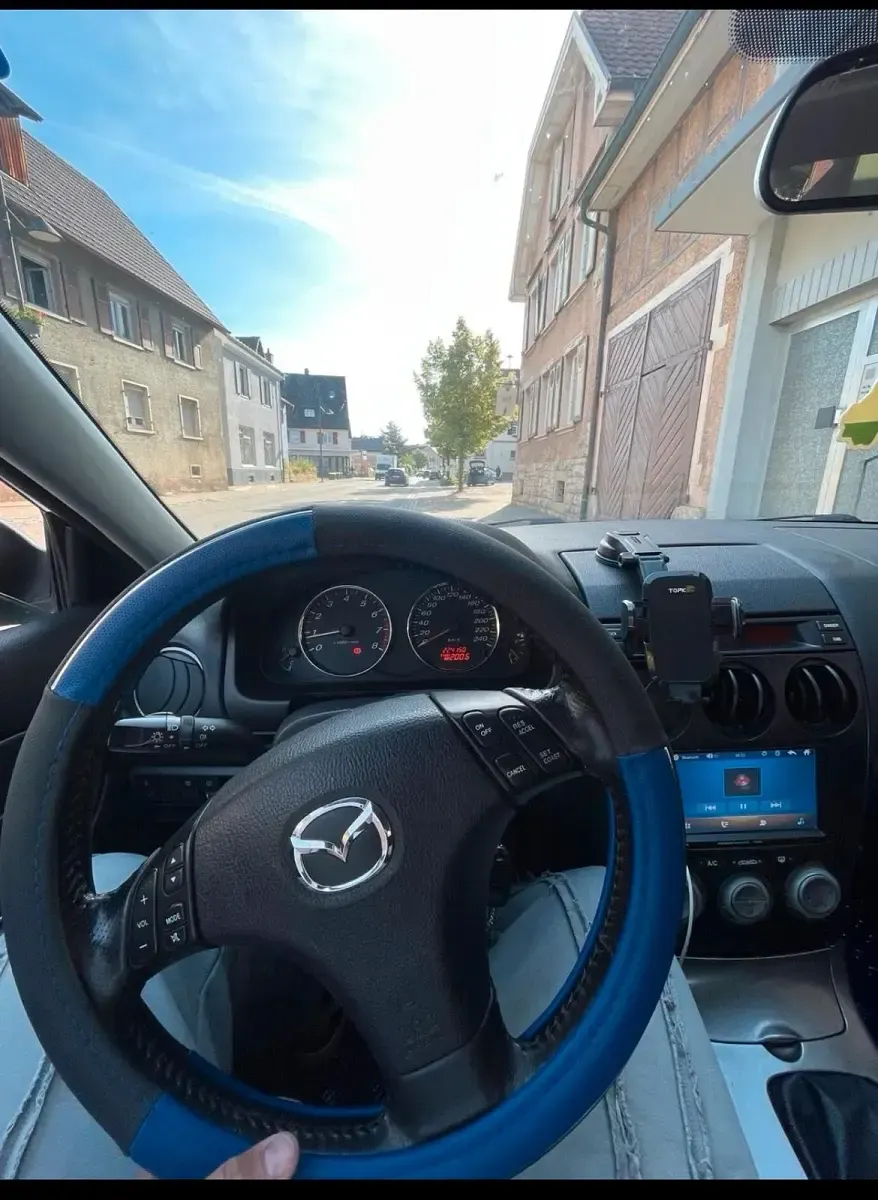 Używany Mazda 6 147 KM (108 kW) 2005 Szary Sedan/Limuzyna