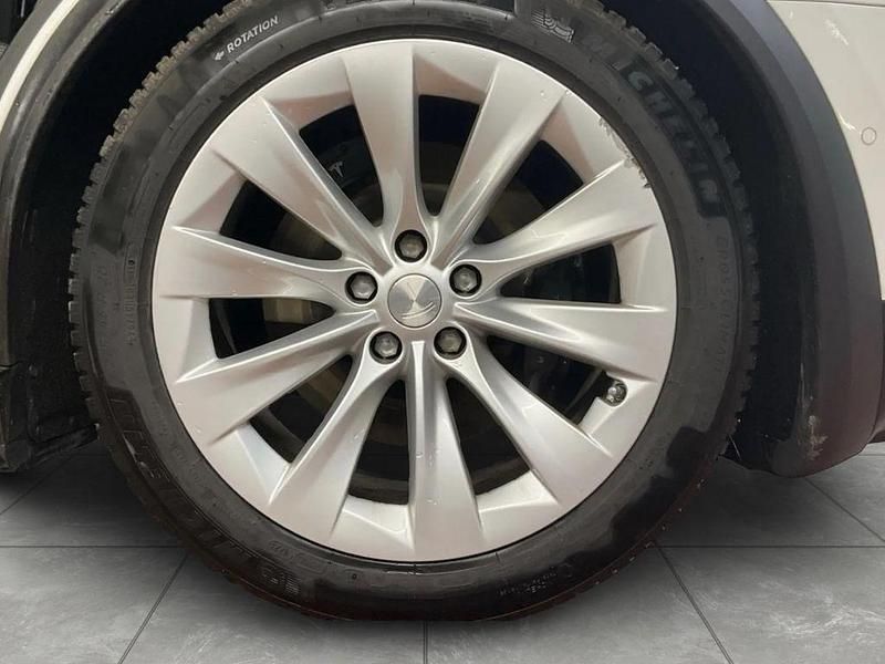 Second-hand Tesla Model X 386 kW (525 CP) 2016 Alb SUV