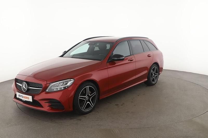 Rot Gebraucht 2020 Mercedes C220 AMG line Kombi | 28.240 € (Fairer Preis) - Bild 1/3