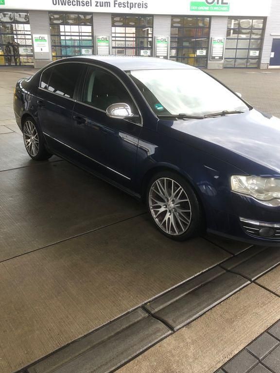 Gebraucht VW Passat Comfortline 140 PS (102 kW) 2008 Blau Limousine