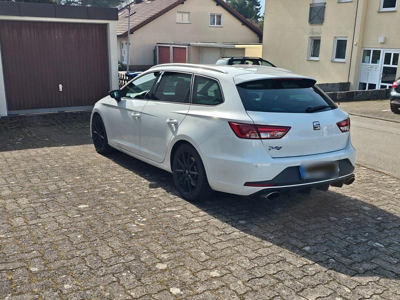 Gebraucht Seat Leon Cupra 290 290 PS (213 kW) 2016 Weiß Kombi