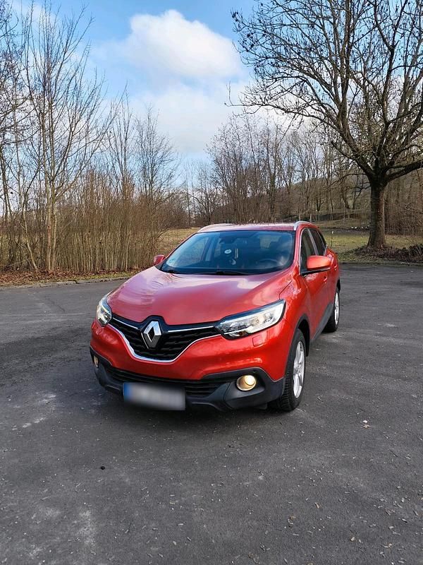 Gebraucht Renault Kadjar 130 PS (95 kW) 2015 Rot SUV