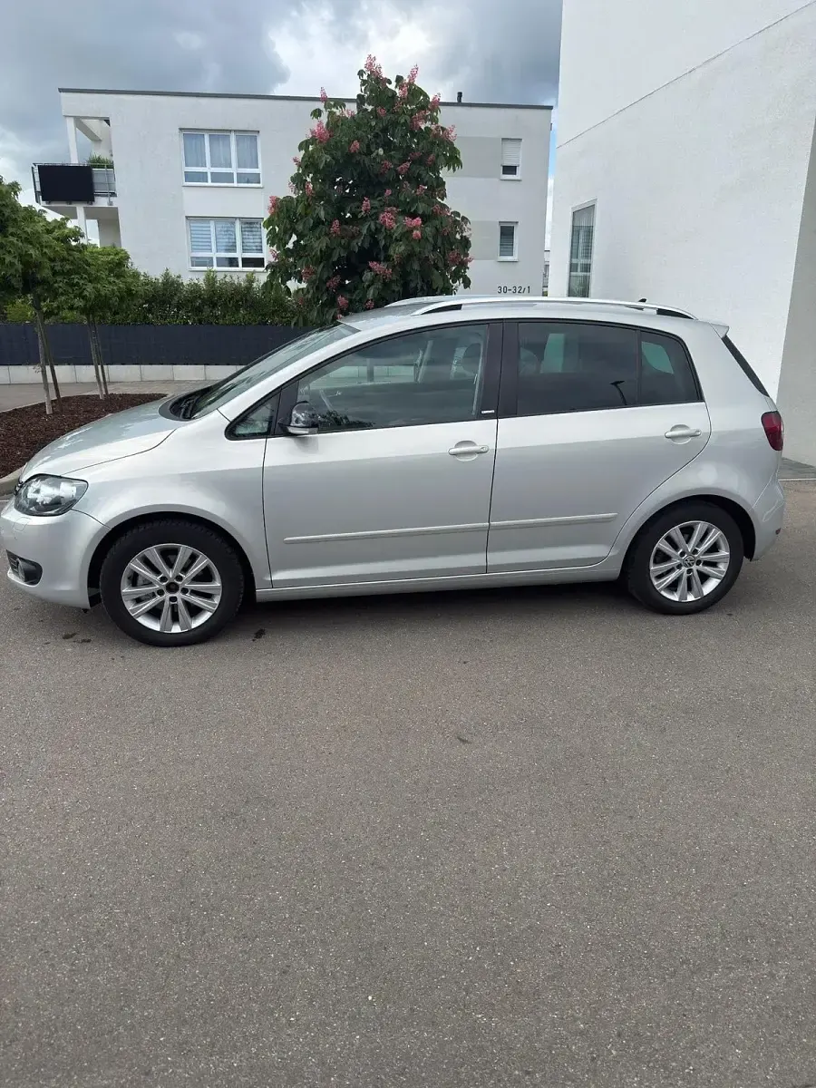 Gebraucht VW Golf Sportsvan 140 PS (102 kW) 2012 Silber Van / Kleinbus