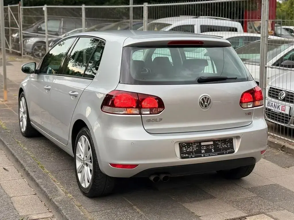 Gebraucht VW Golf VI Highline 160 PS (117 kW) 2009 Silber Kleinwagen