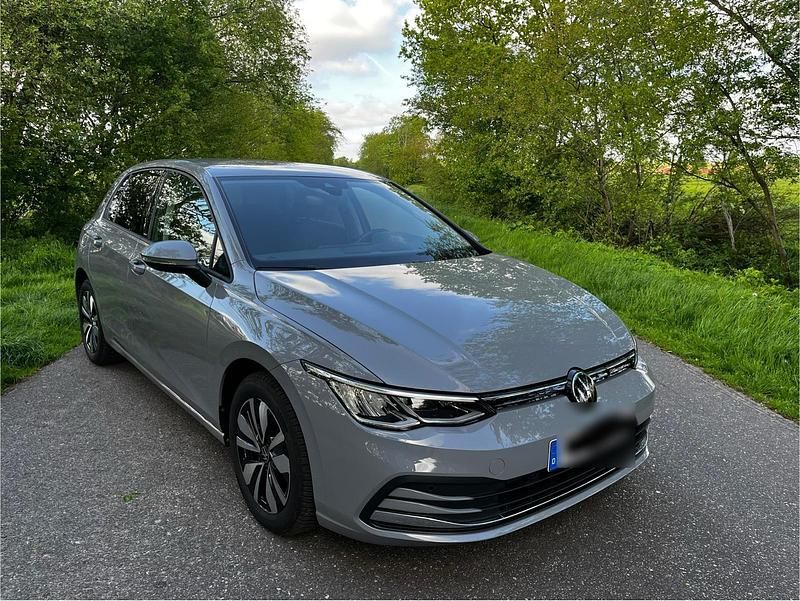 Gebraucht VW Golf VIII Life 150 PS (110 kW) 2024 Grau Limousine