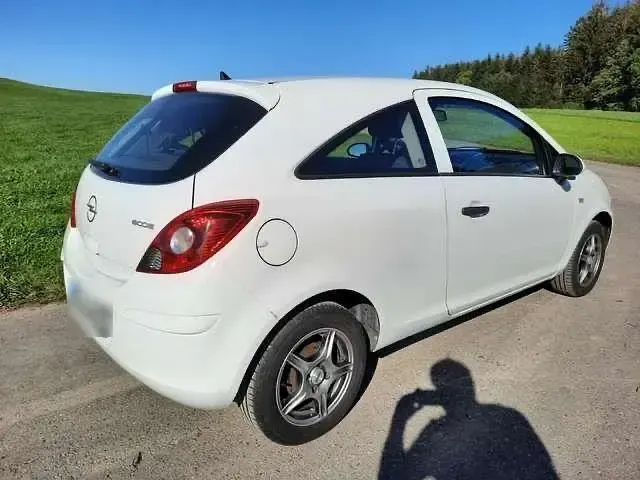 Gebraucht Opel Corsa Edition 60 PS (44 kW) 2009 Weiß Kleinwagen