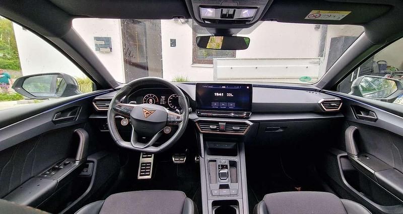 Gebraucht Cupra Leon VZ 310 PS (228 kW) 2023 Grau Kombi