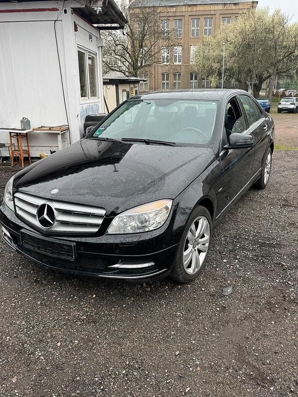 Gebraucht Mercedes C200 190 PS (139 kW) 2010 Limousine