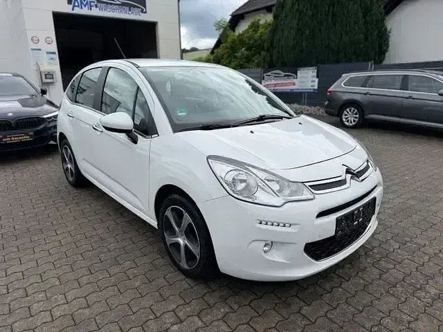 Gebraucht Citroën C3 SELECTION 82 PS (60 kW) 2016 Blanc banquise Limousine