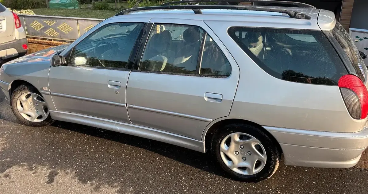 Gebraucht Peugeot 306 90 PS (66 kW) 1999 Silber Kombi