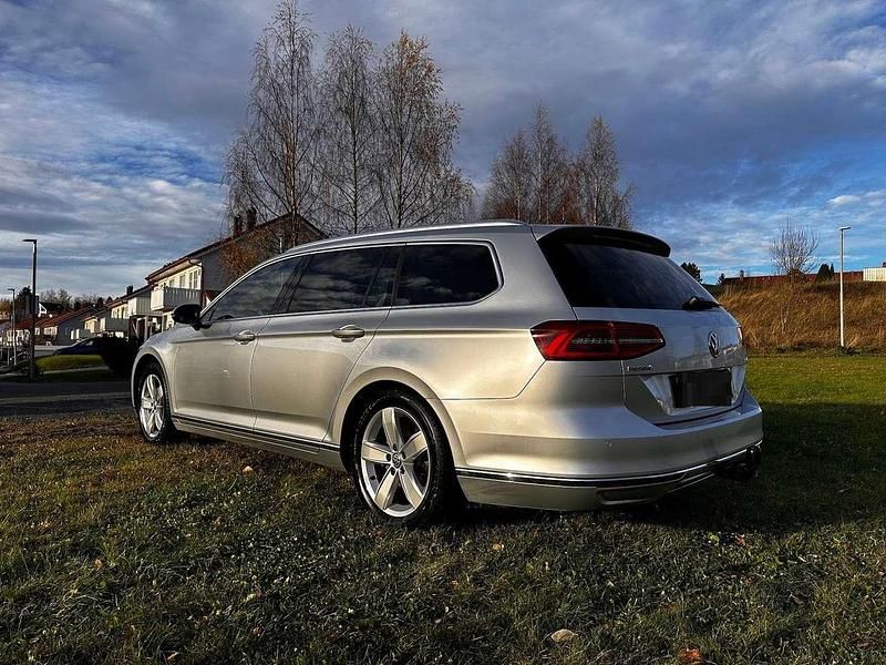 Gebraucht VW Passat Highline 120 PS (88 kW) 2015 Silber Kombi