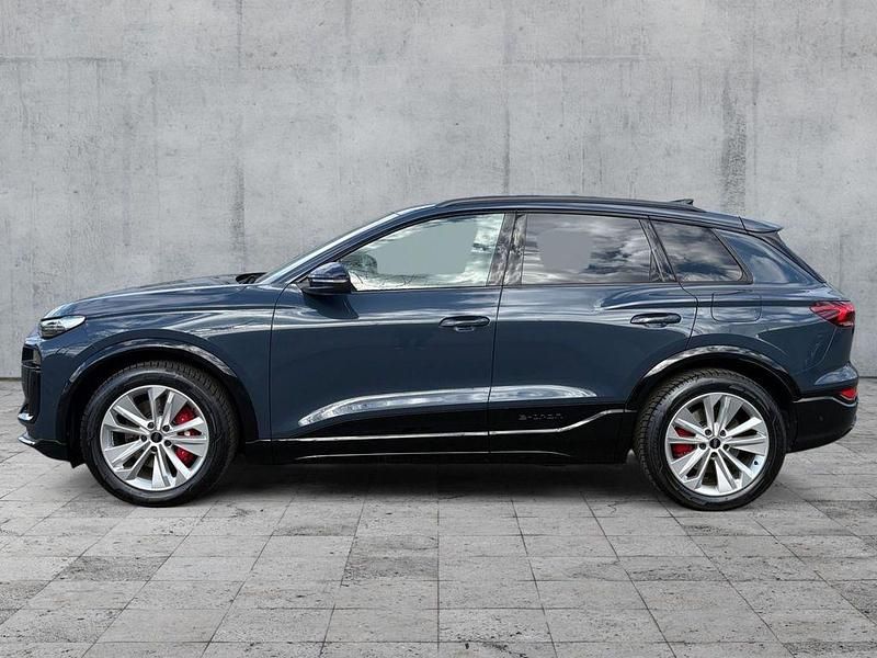 Gebraucht Audi SQ6 e-tron Ambiente 359 kW (489 PS) 2025 Plasmablau metallic SUV