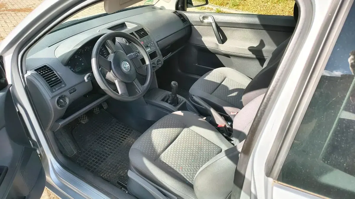 Gebraucht VW Polo 54 PS (39 kW) 2005 Silber Kleinwagen