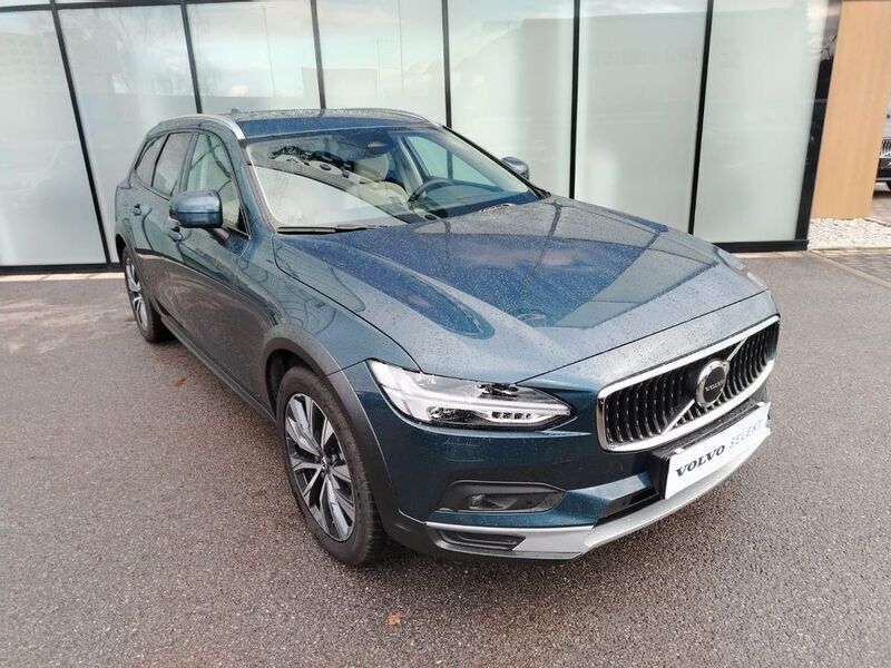 Gebraucht Volvo V90 CC Plus 197 PS (144 kW) 2023 Blau Kombi