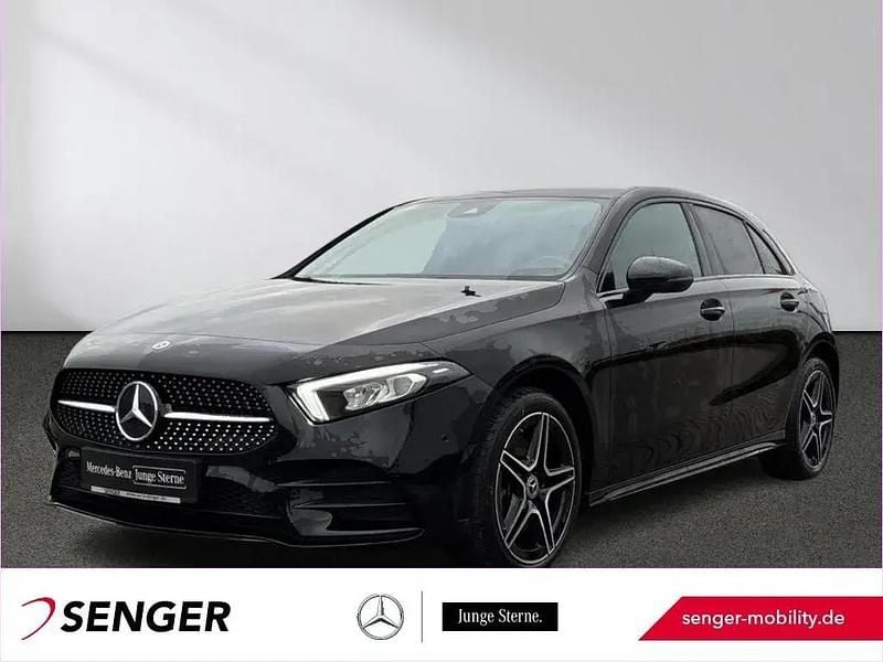 Unilack nachtschwarz Gebraucht 2022 Mercedes A250 AMG line Limousine | 26.740 € (Guter Preis) - Bild 1/1