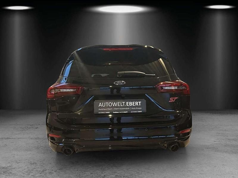 Nowe Ford Focus ST 280 KM (205 kW) 2026 Czarny Kombi