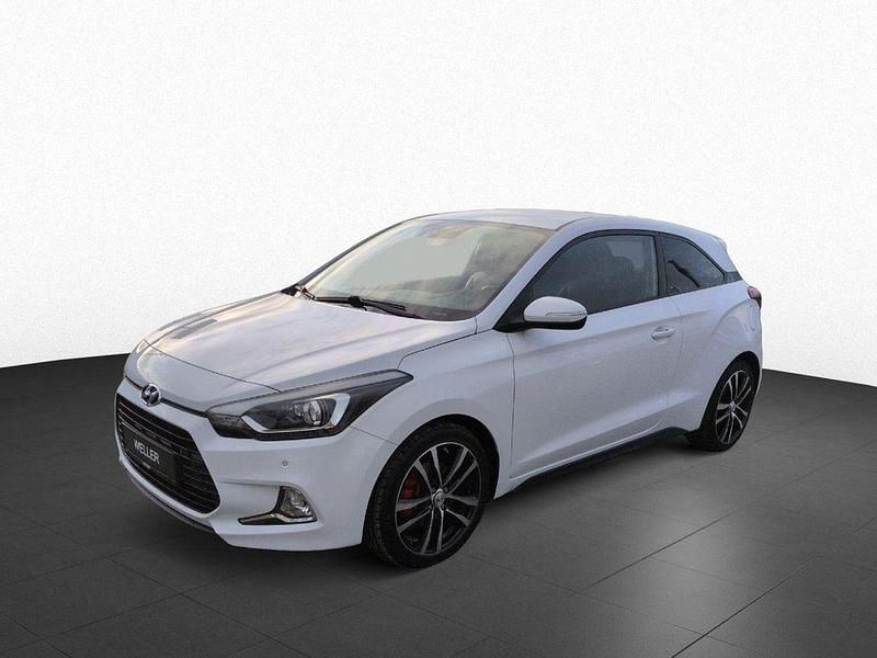 Gebraucht Hyundai i20 120 PS (88 kW) 2016 Polar white (weiß) Limousine