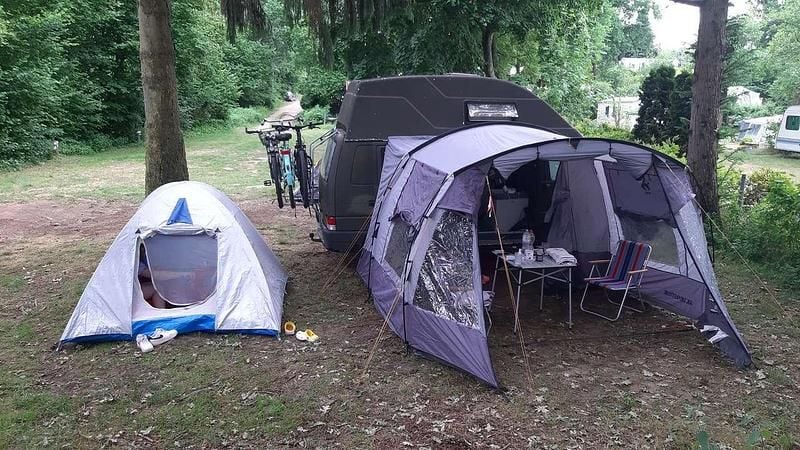 Gebraucht VW T3 77 PS (56 kW) 1992 Braun Van