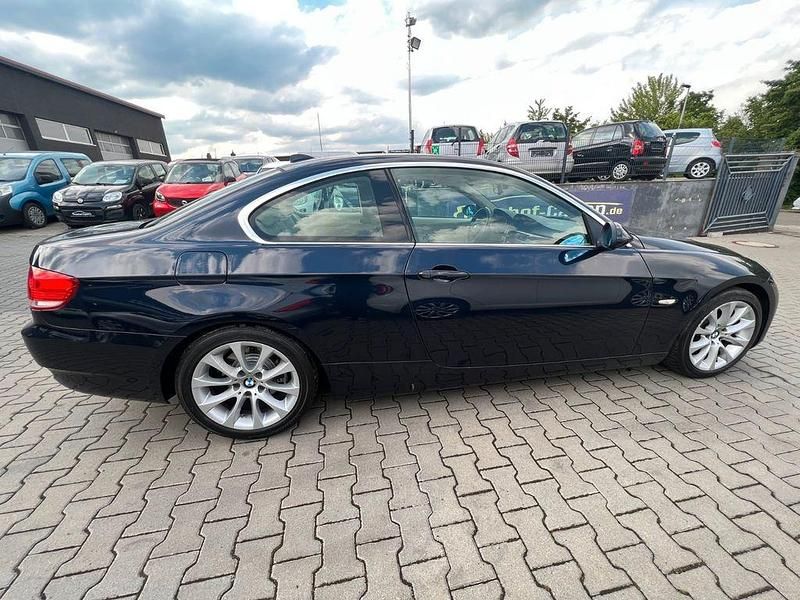 Gebraucht BMW 320 Sport Line 170 PS (125 kW) 2008 Blau Coupé