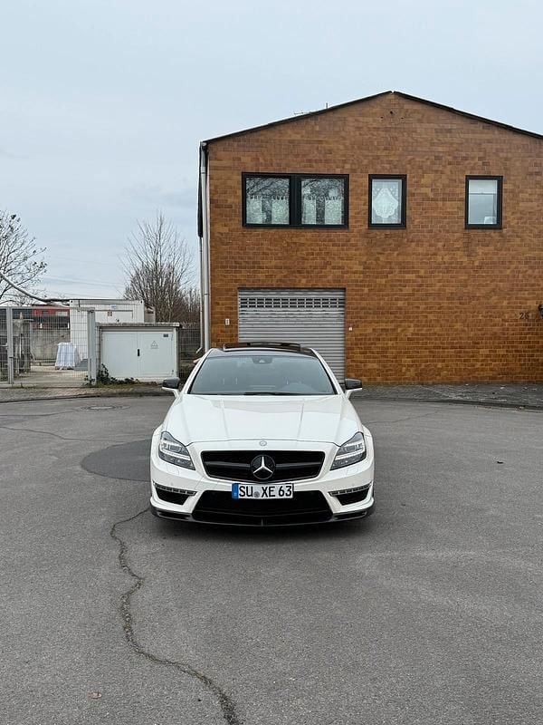 Gebraucht Mercedes CLS63 AMG AMG 525 PS (386 kW) 2012 Weiß Coupé