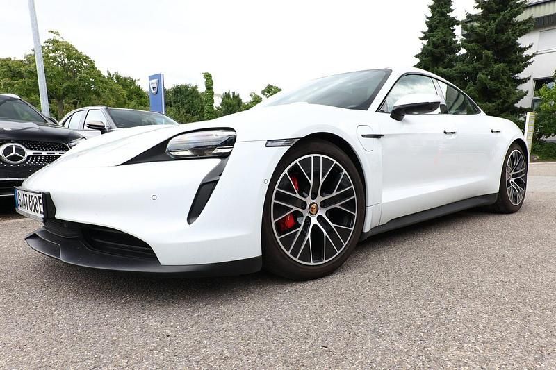 Gebraucht Porsche Taycan 4S 419 kW (571 PS) 2020 Carraraweiss metallic Limousine