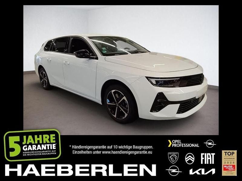 Gebraucht Opel Astra 131 PS (96 kW) 2025 Lack weiss banquise/typ aussenverkleidun Kombi