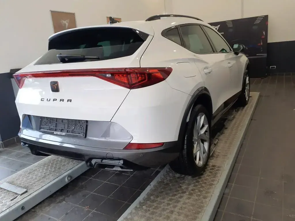 Gebraucht Cupra Formentor 150 PS (110 kW) 2024 Weiß SUV