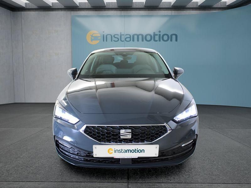 Second-hand Seat Leon 116 CP (85 kW) 2026 Albastru Hatchback