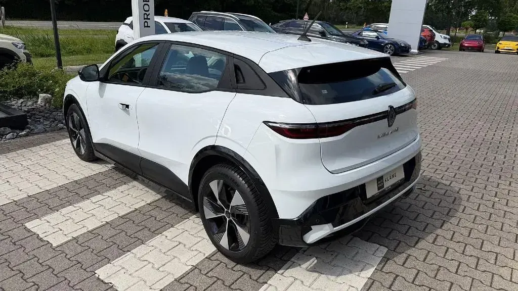 Occasion Renault Megane E-Tech Equilibre 96 kW (131 ch) 2023 Blanc Berline