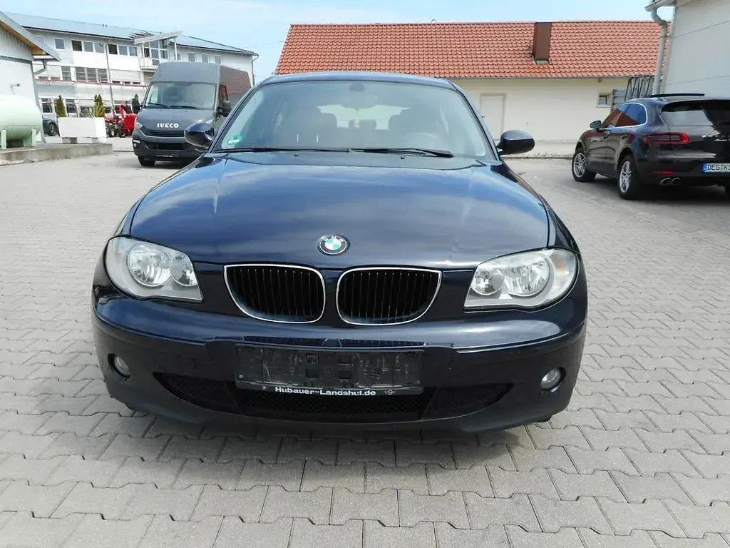 Gebraucht BMW 116 116 PS (85 kW) 2006 Monacoblau metallic Kleinwagen